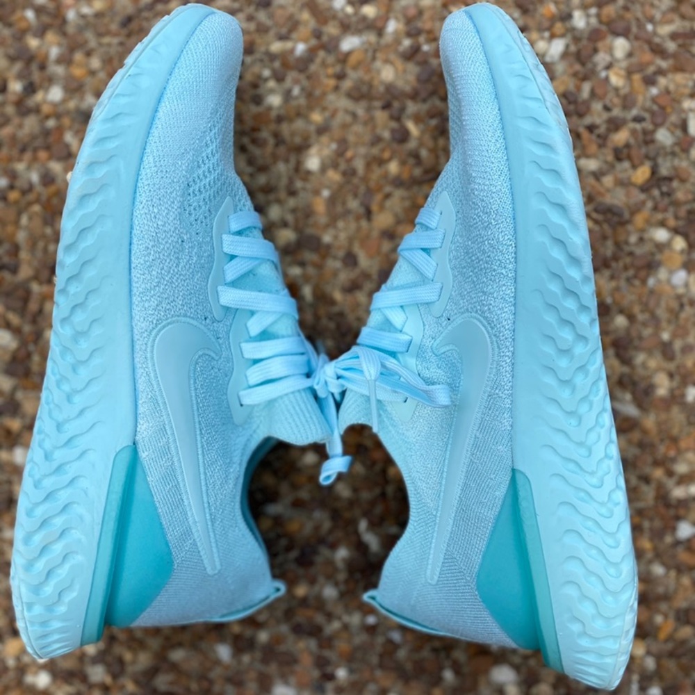 Womens Nike Epic React Flyknit 2